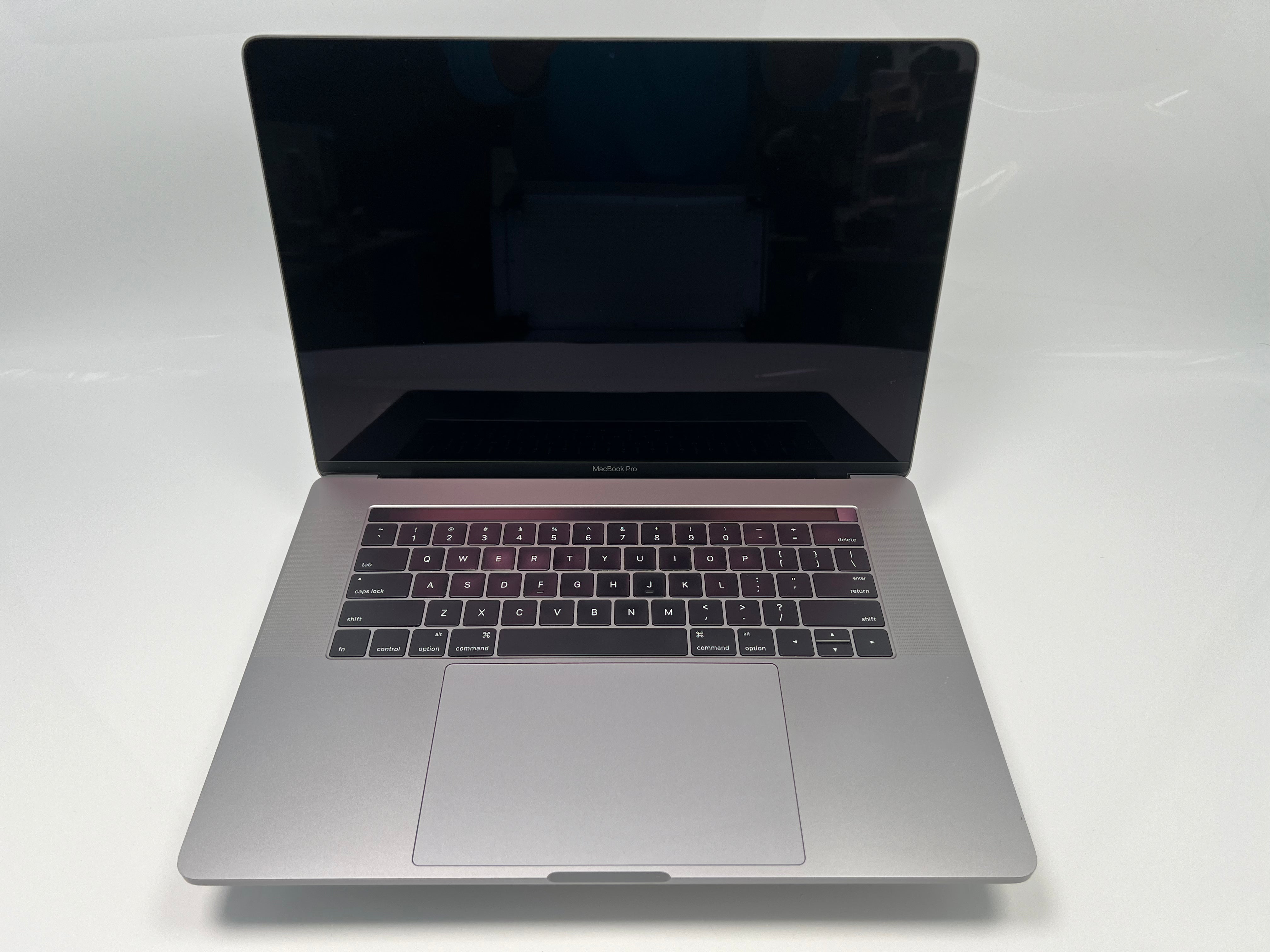 美品 MacBook Pro 16GB/512GB Office/CAD3D設計 Apple MacBook Pro 16-inch Laptop M5 Pro chip - 18 Core CPU - 20
