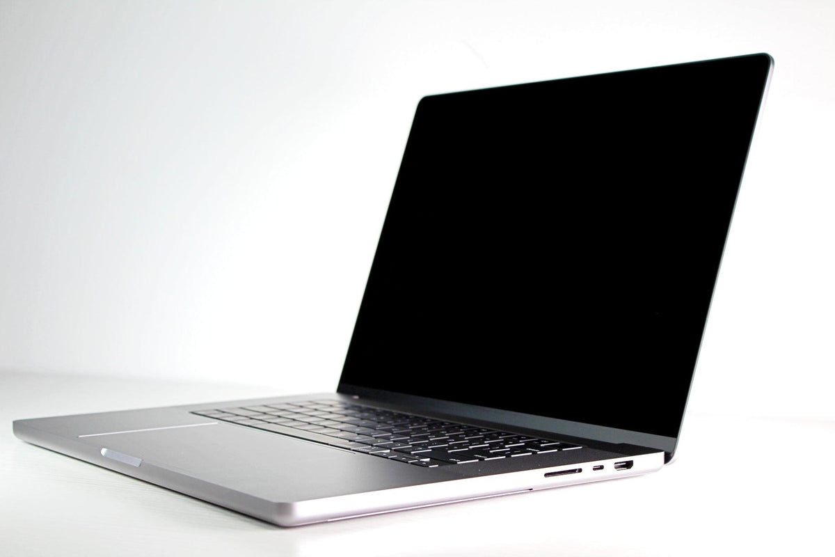 2021 Apple MacBook Pro 16-inch – M1 Max 32-Core GPU 64GB RAM 2TB SSD |