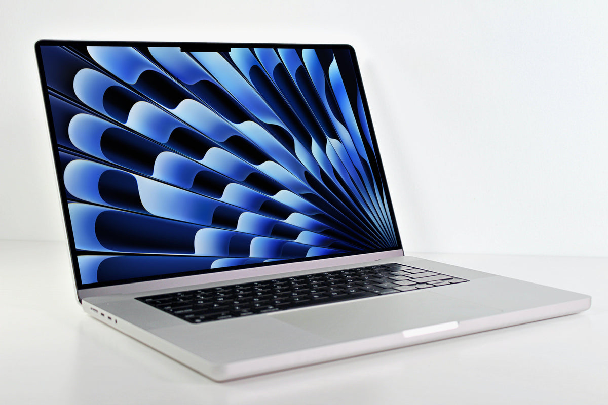 MacBook Pro 16インチ M1 Max 32コア 32GB 1TB Apple MacBook Pro (2021) 16-inch M1 Max 32-Core 32GB RAM 1TB SSD Silve