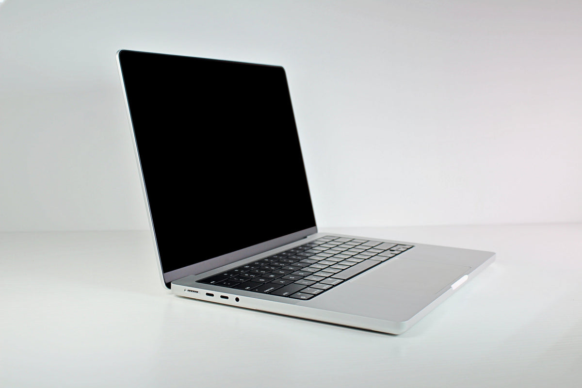 MacbookPro2021 16インチ M1Max 32GB 1TB シルバー 2021 Apple MacBook Pro 16-inch M1 Max 10-Core CPU 32-Core GPU — Up to