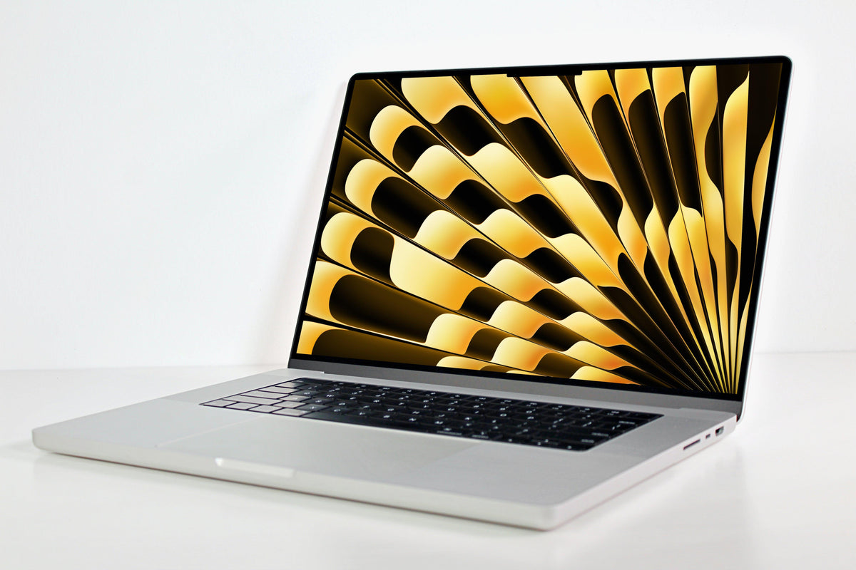 MacBook Pro 2023 M2 Pro 16 GB 1TB シルバー Amazon.com: Apple 2023 MacBook Pro with Apple M2 Pro Chip