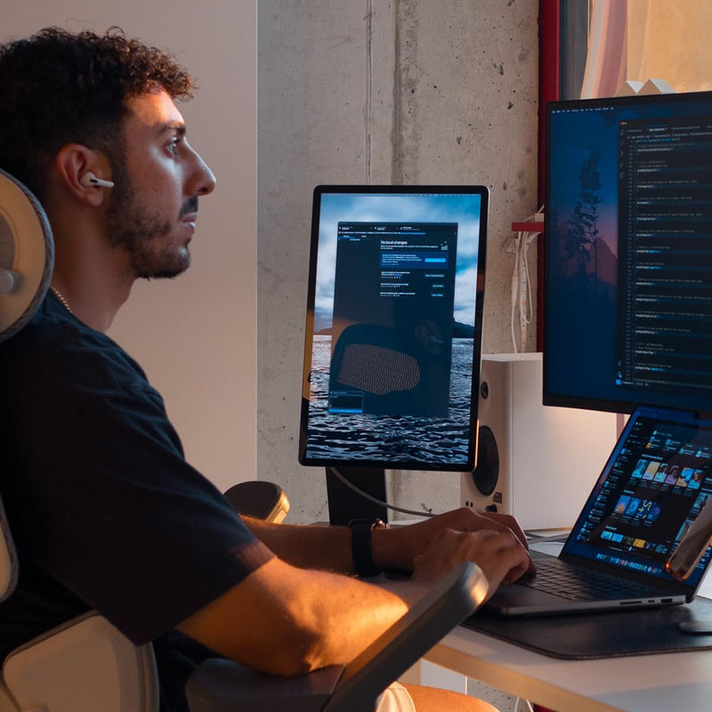 SOTSU FlipAction Pro 16" Gen2 Portable Monitor