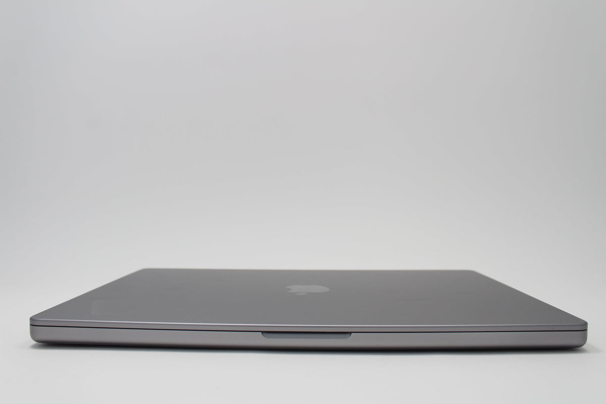 2021 Apple MacBook Pro 16-inch – M1 Pro 16-Core GPU 32GB RAM 2TB SSD |