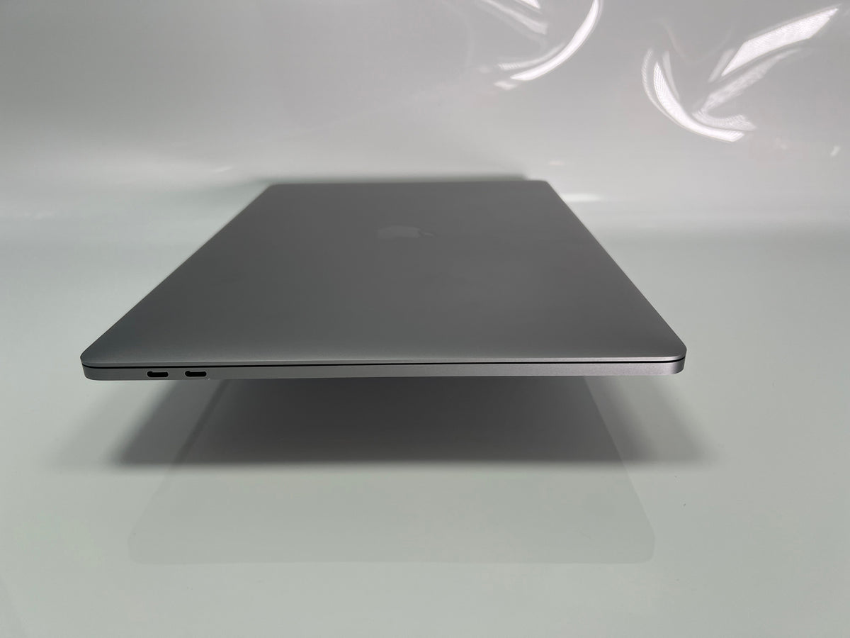 Apple MacBook Pro (2017) 15-inch 2.8GHz 16GB RAM 512GB SSD - Space Gre