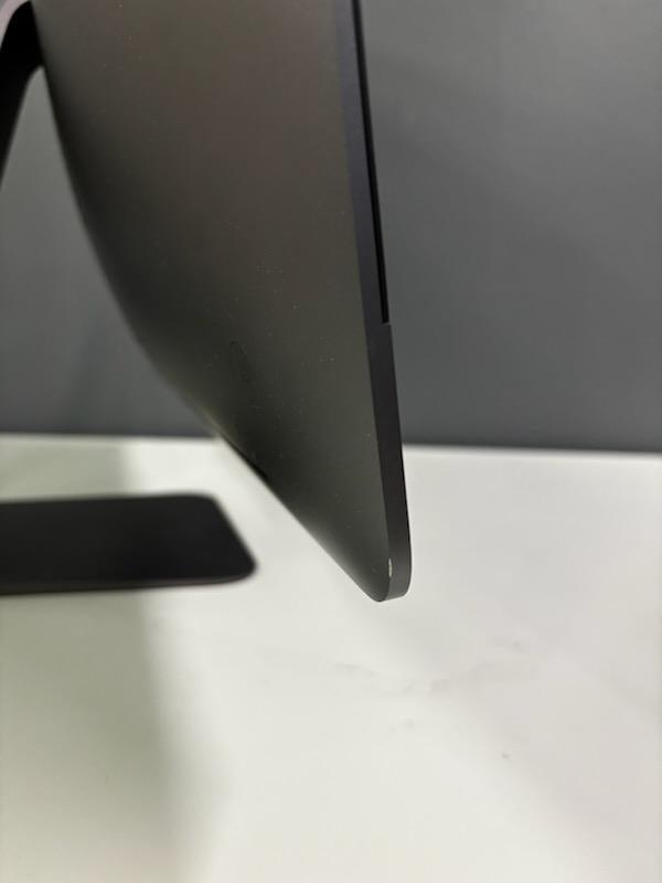 2017 Apple iMac Pro 27-inch 3.0GHz 10-Core Intel Xeon W - 128GB RAM -