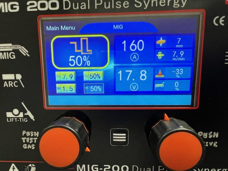 POWEREDGE Aluminum MIG synergy MIG 200 LCD display 4 wheel drive