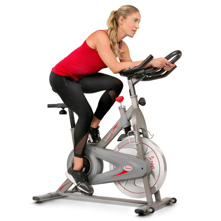 Bicicleta de ciclismo para interiores magnética Synergy de Sunny Health &amp; Fitness - SF-B1879