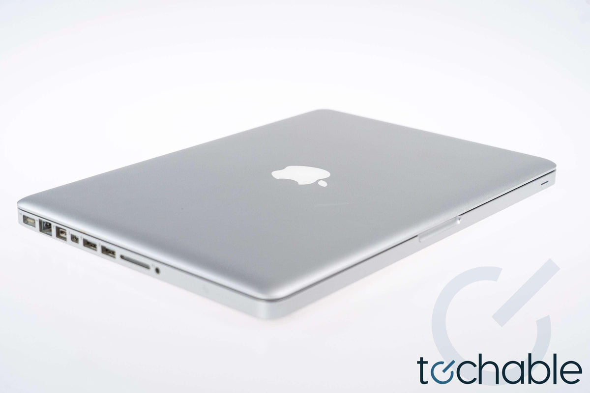 ほぼ未使用MacBookPro Amazon.com: Apple MacBook Pro (13 吋,8GB RAM,256GB 儲存空間)- 太空