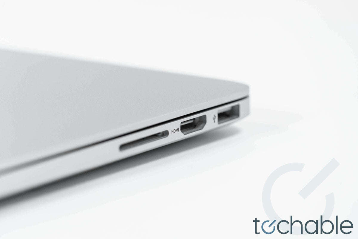 MacBook Pro (Early 2015) 13-Inch - 2.7GHz Core i5 - 16GB RAM - 1TB SSD