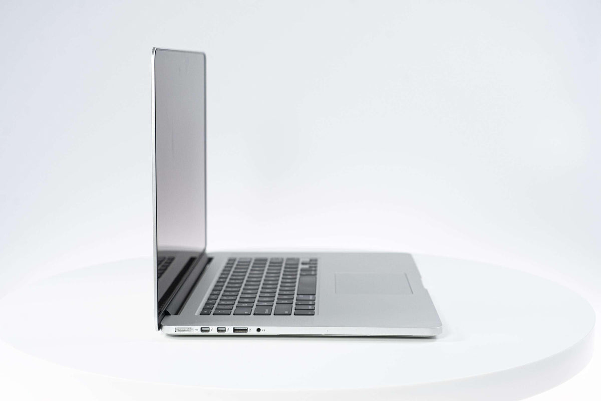 Apple MacBook Pro 15-inch 2013 2.6GHz Core i7 16GB RAM Dual GPU (Wear