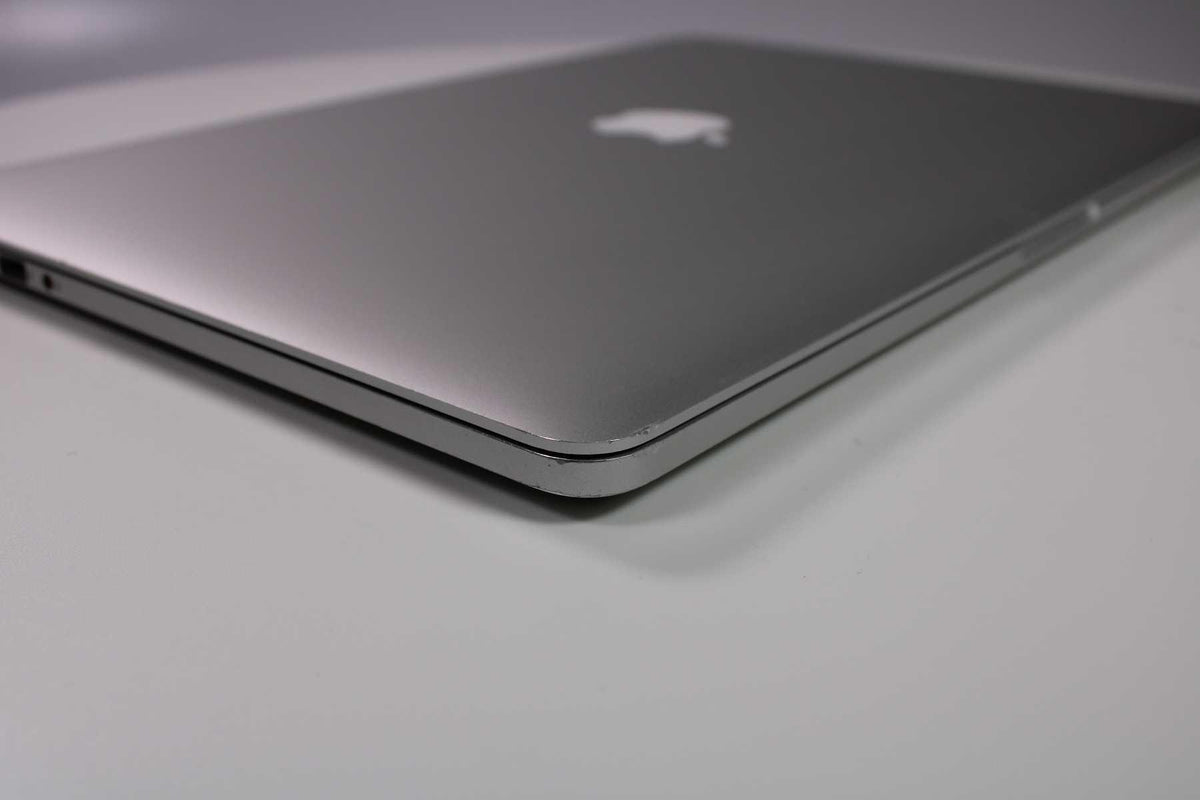 Apple MacBook Pro 15-inch 2013 2.8GHz Core i7 16GB RAM Dual GPU (Wear