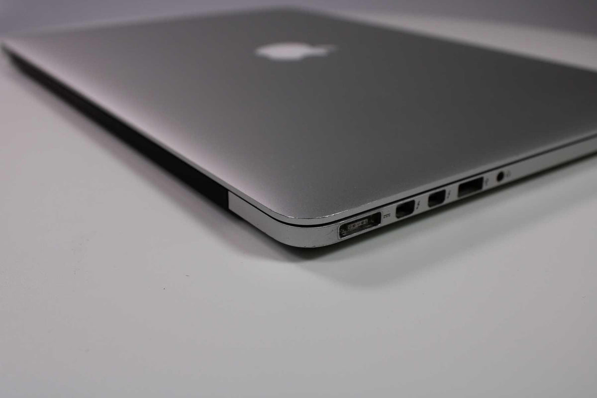 Apple MacBook Pro 15-inch 2013 2.8GHz Core i7 16GB RAM Dual GPU (Wear