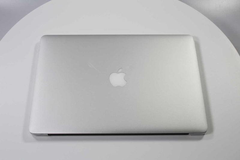 Apple MacBook Pro 15 pulgadas 2014 2.8 GHz Core i7 15" 16 GB RAM Gráficos integrados (especial por desgaste) 