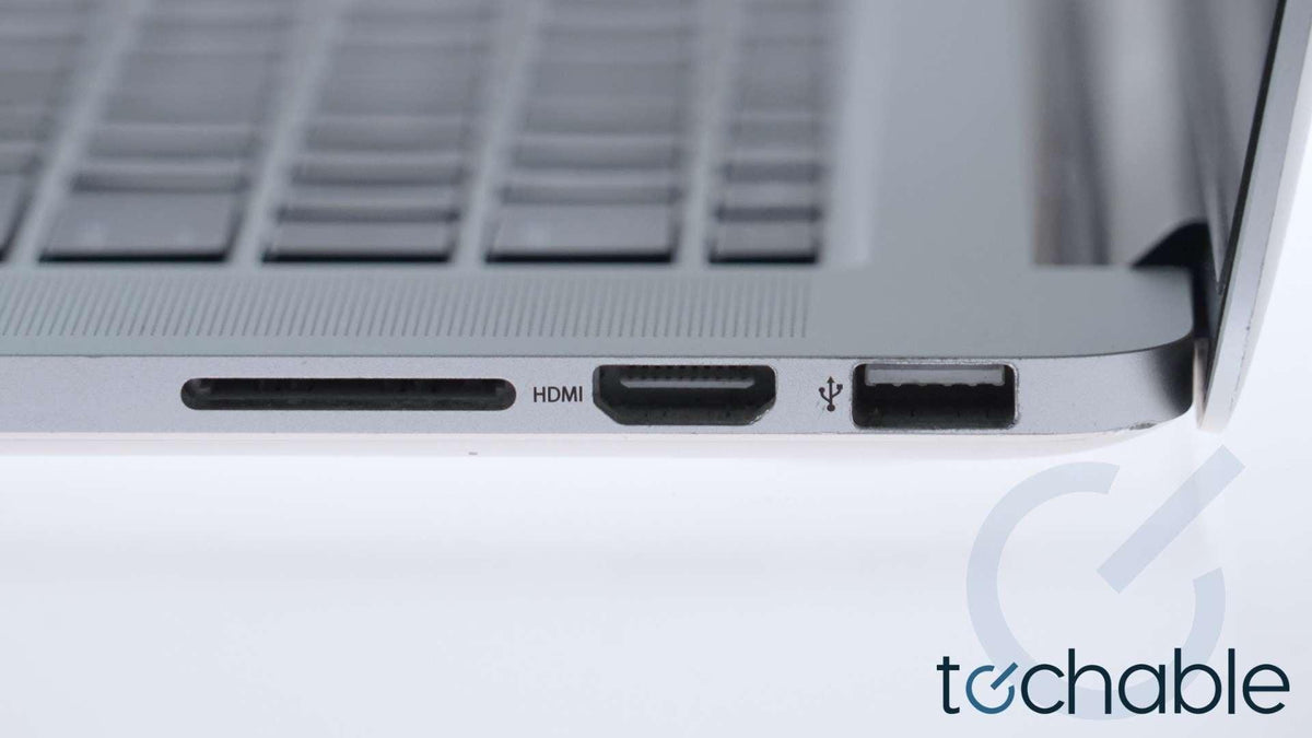 Apple MacBook Pro 15-Inch Retina Core (Mid-2014) i7 2.5GHz 16GB MGXC2L