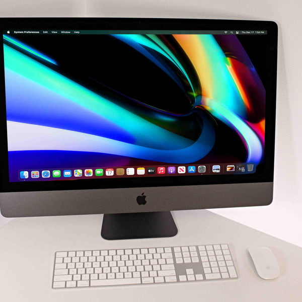 iMac_Pro_with_Mouse___Keyboard