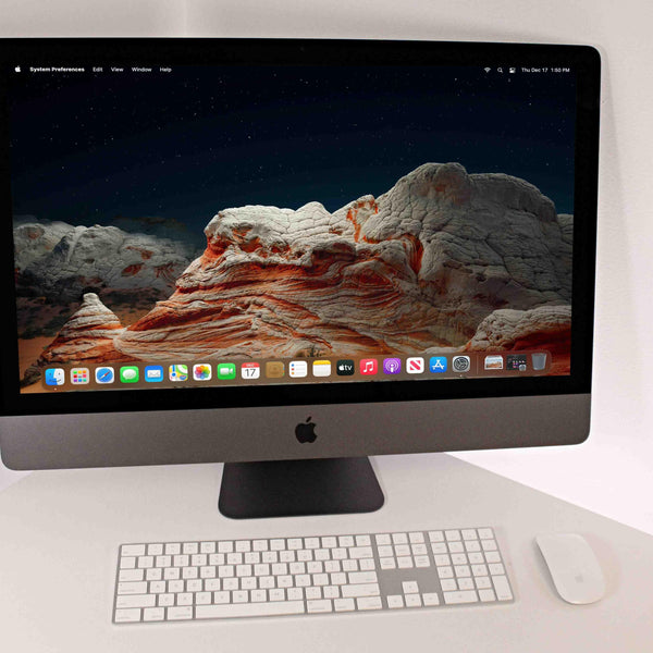 iMac_Pro_with_Mouse___Keyboard