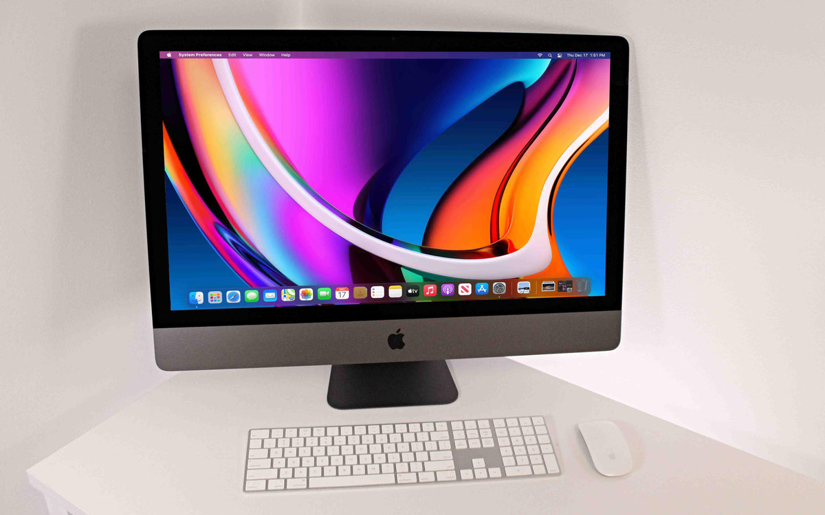 iMac_Pro_with_Mouse___Keyboard