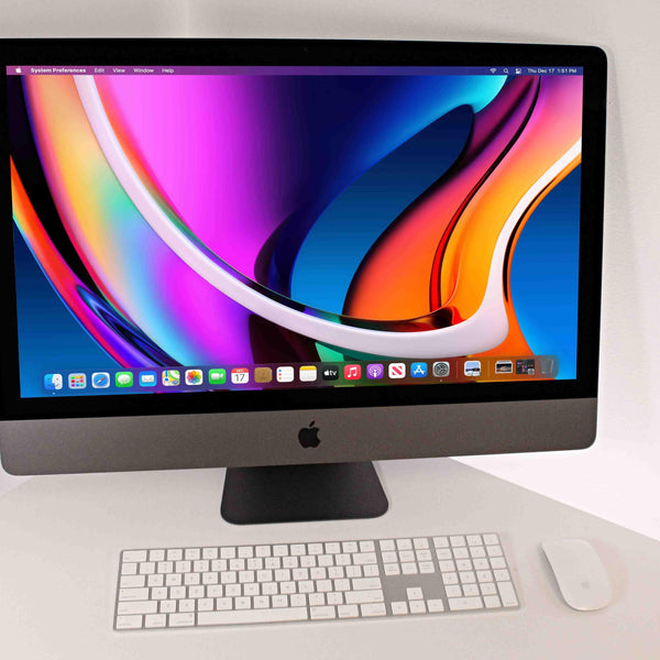 iMac_Pro_with_Mouse___Keyboard