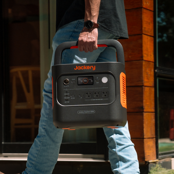 Jackery Explorer 2000 v2 Portable Power Station | Wellbots | Free