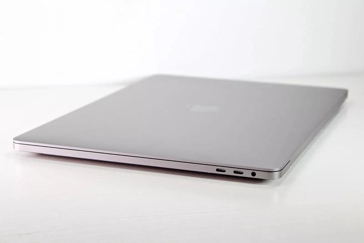 2019 Apple MacBook Pro 16-inch i7 2.6GHz – 16GB RAM 512GB SSD AMD 5300