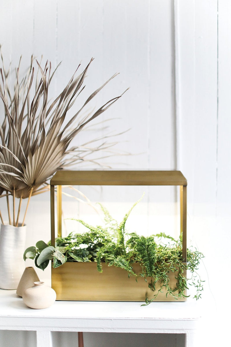 Modern Sprout Smart Growhouse